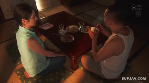 Cú sốc khi chồng ngoại tình, nàng dâu nhận ra chỉ có bố chồng là tốt nhất