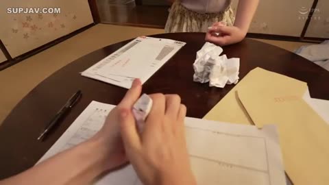 Một cuộc sống hạnh phúc với cô bạn gái dâm, tuy nghèo nhưng “sướng”